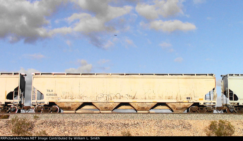 WB Manifest Frt at Erie NV W-MdTrnSlv  -76